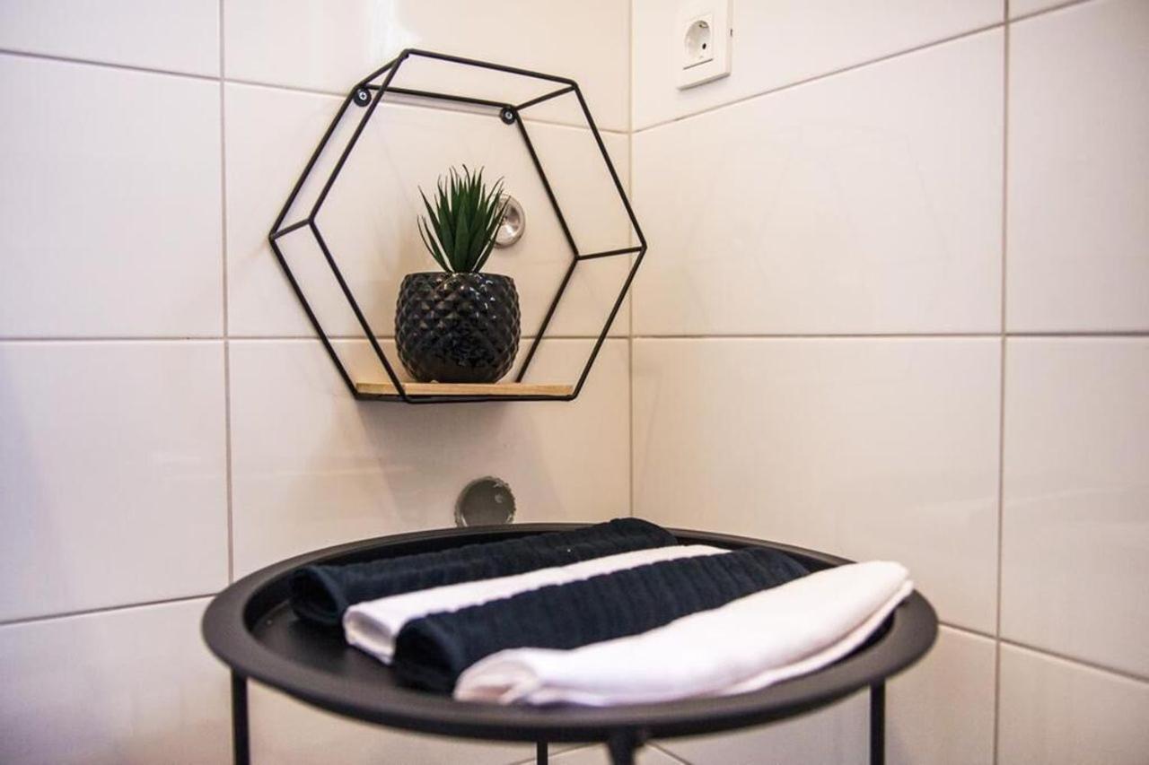 Apartments Zdeslav โรกอซนิซา ภายนอก รูปภาพ