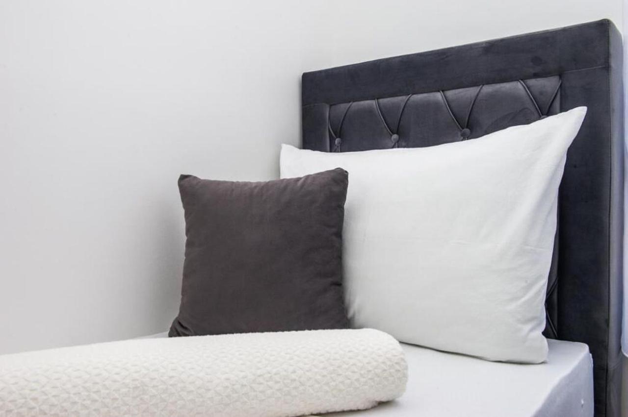 Apartments Zdeslav โรกอซนิซา ภายนอก รูปภาพ